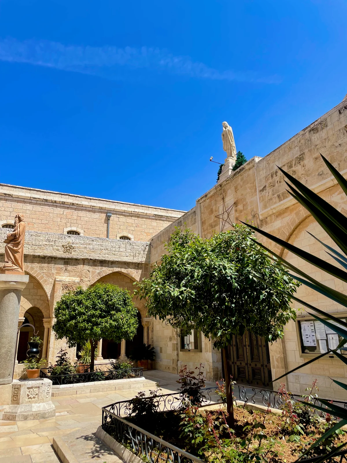 Monte de la Cruz Krizevac en Medjugorje - Vía Crucis, Peregrinación Católica 2027