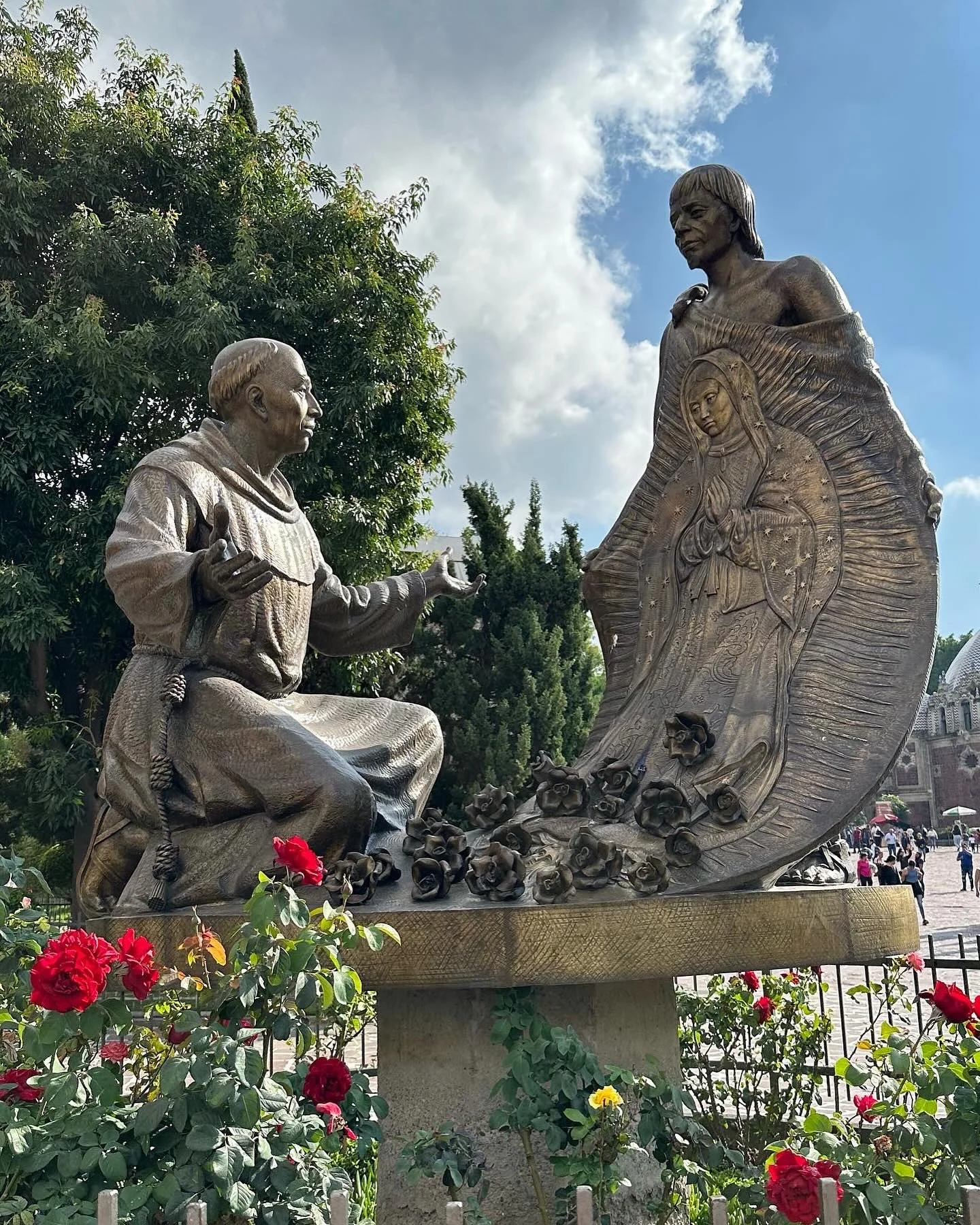 Saint Juan Diego and Our Lady of Guadalupe, an encounter of love and faith.